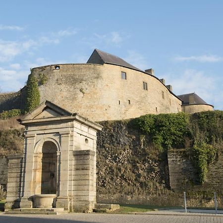 Hotel Le Saint Michel Sedan Zewnętrze zdjęcie