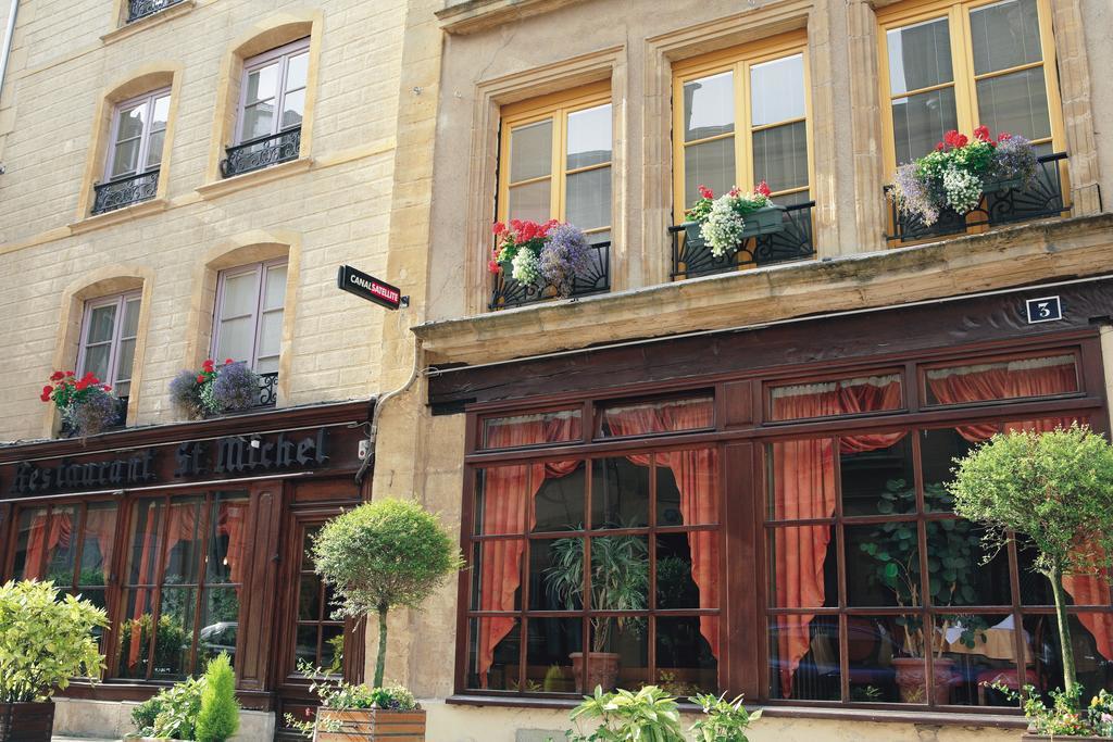 Hotel Le Saint Michel Sedan Zewnętrze zdjęcie