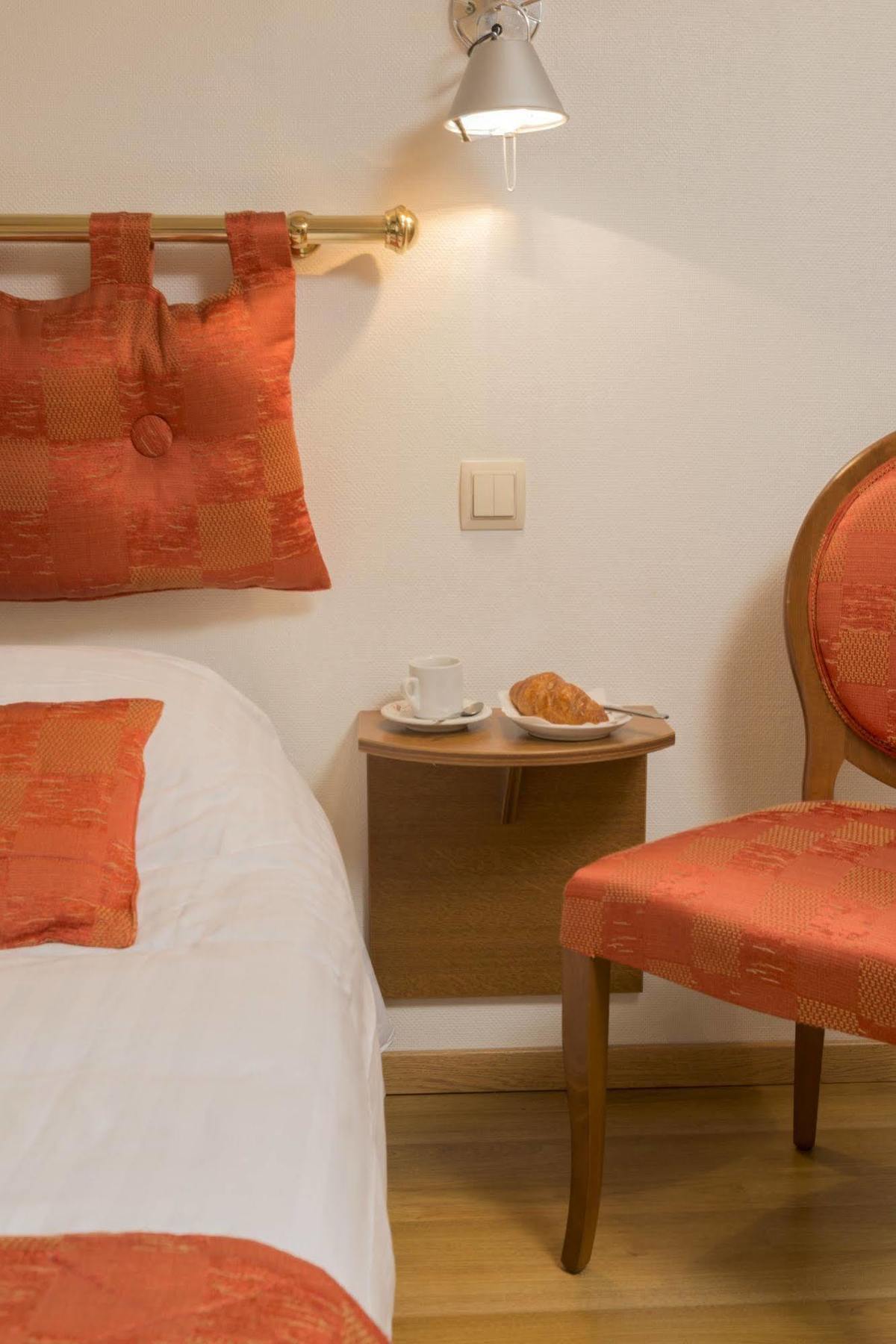 Hotel Le Saint Michel Sedan Zewnętrze zdjęcie