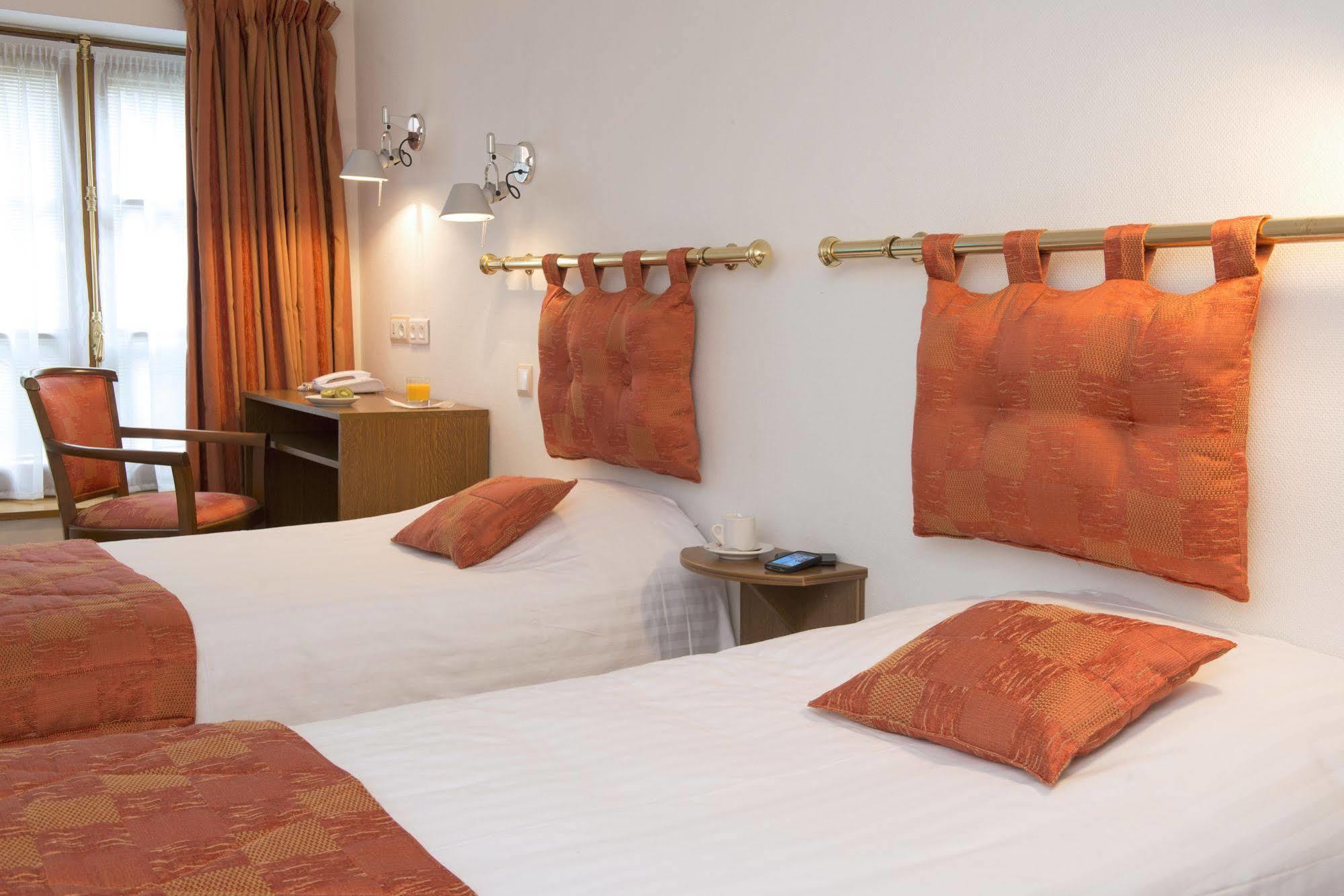 Hotel Le Saint Michel Sedan Zewnętrze zdjęcie