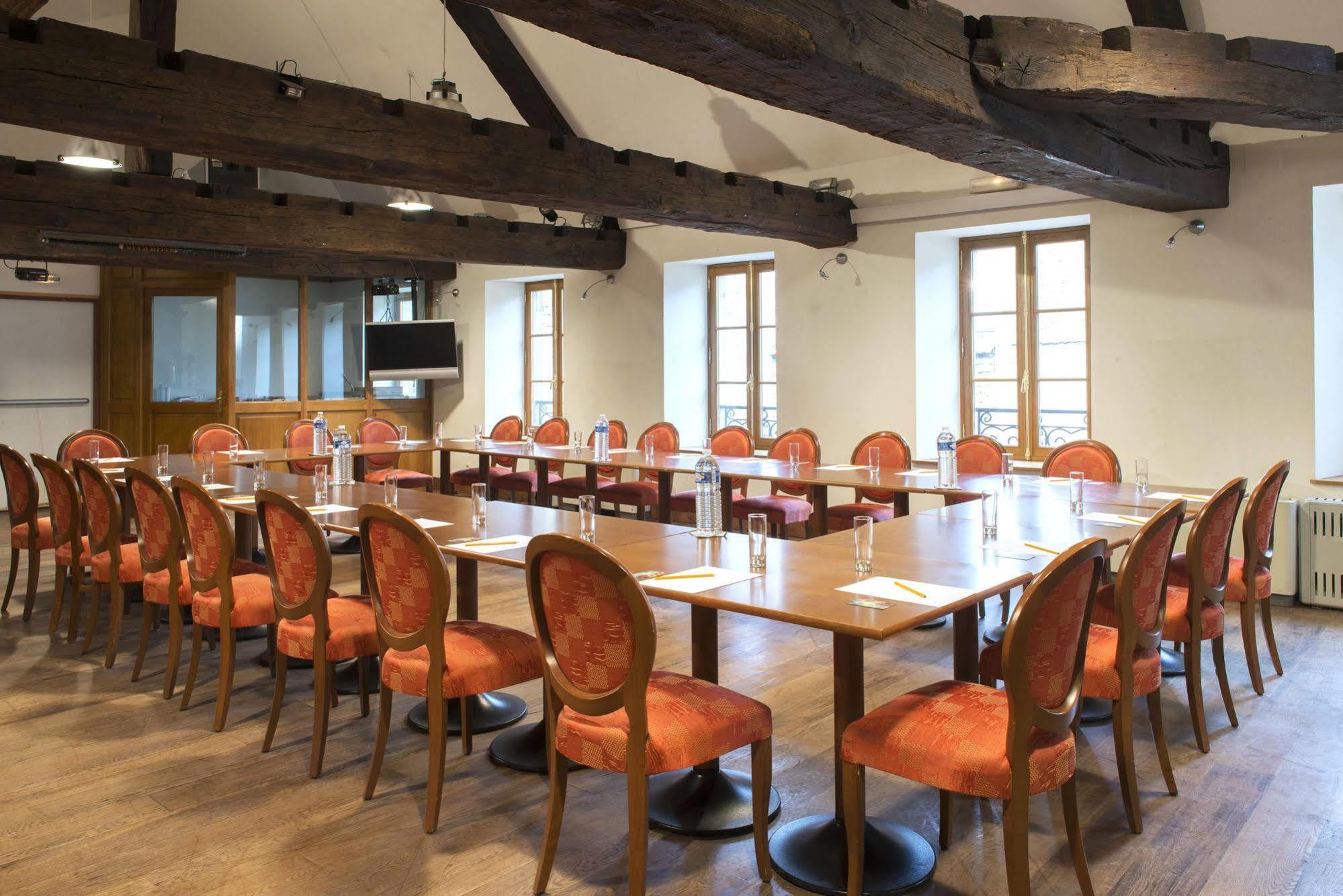 Hotel Le Saint Michel Sedan Zewnętrze zdjęcie