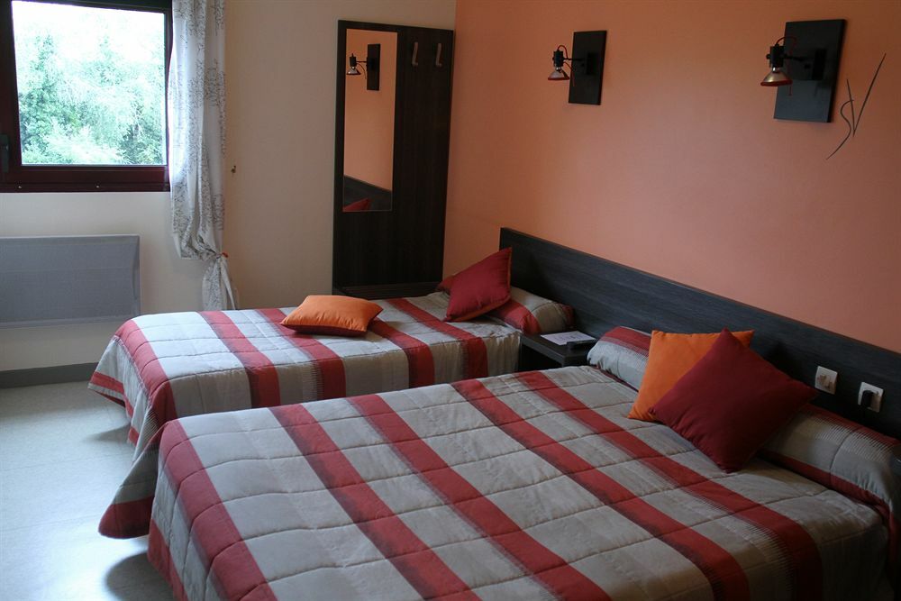 Hotel Le Saint Michel Sedan Zewnętrze zdjęcie