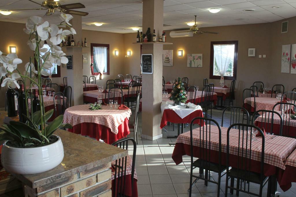 Hotel Le Saint Michel Sedan Zewnętrze zdjęcie